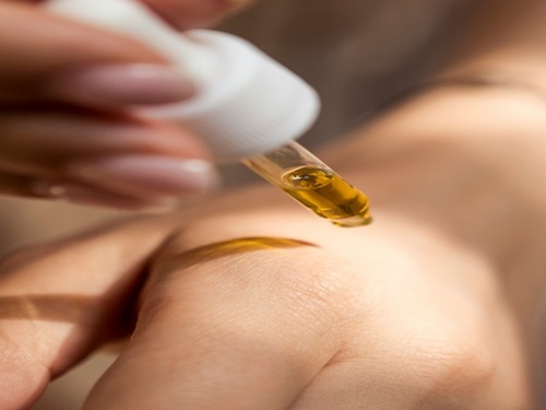 Ceramide AP: Ein doppelter Schatz für Hautpflege und Medikamente
